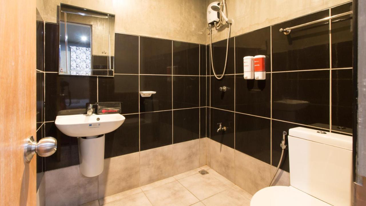 Reddoorz Plus @ Taft North Mandurriao Iloílo Exterior foto